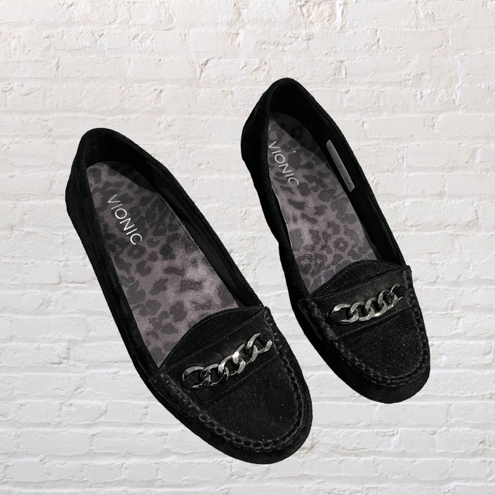 Vionic black suede Mesa loafers with gunmetal/muted silver chain accent